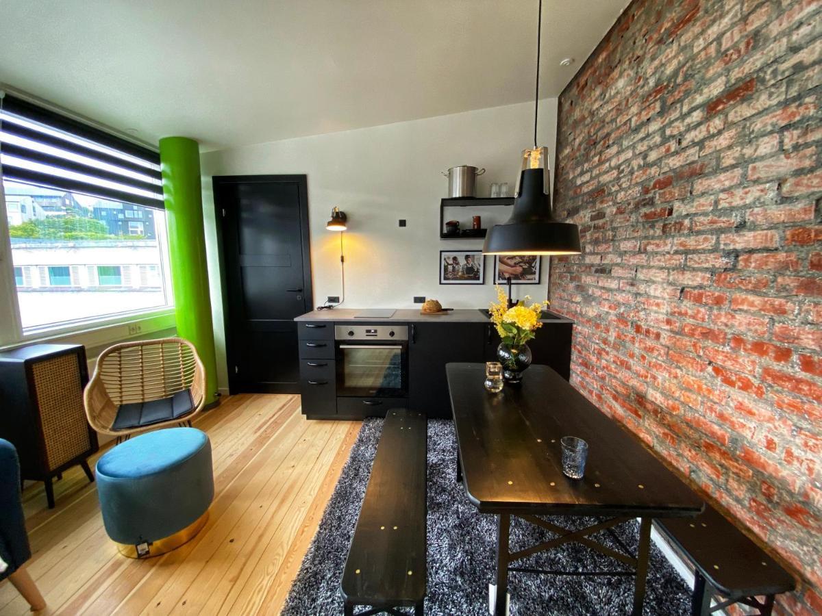 Broncks Apartment 2 - Modern 2-Bedroom In The Heart Of توئِسهون المظهر الخارجي الصورة