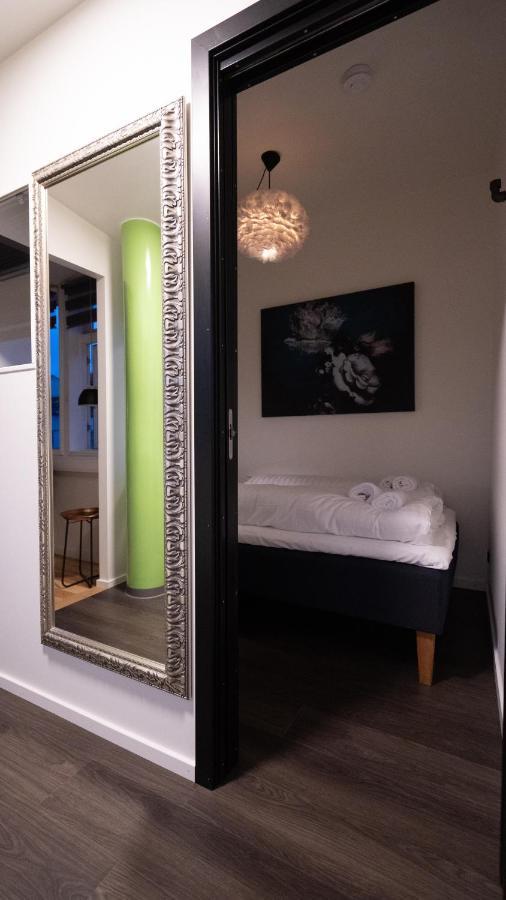 Broncks Apartment 2 - Modern 2-Bedroom In The Heart Of توئِسهون المظهر الخارجي الصورة